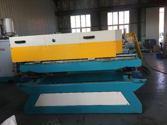 خط بثق الأنبوب البلاستيكي المموج ذو الجدار الواحد PE PP PVC