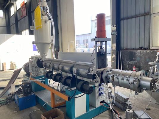 البلاستيك HDPE PP أنبوب واحد برغي آلة بثق البلاستيك خط البثق