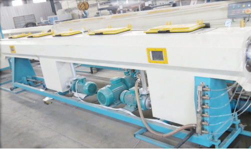 آلة بثق الأنبوب البلاستيكي PE PP ماكينة خط بثق الأنبوب HDPE