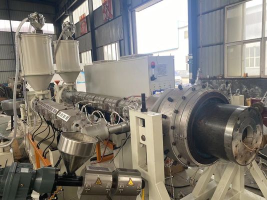 آلة تصنيع خط بثق الأنبوب HDPE المشترك بثلاث طبقات من الماء