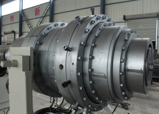HDPE 250mm - 630mm خط إنتاج آلة الطارد ذات البرغي المفرد