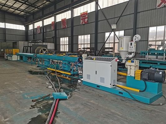 خط إنتاج بثق الأنبوب البلاستيكي PVC الصرف الصحي للمياه 16-63mm