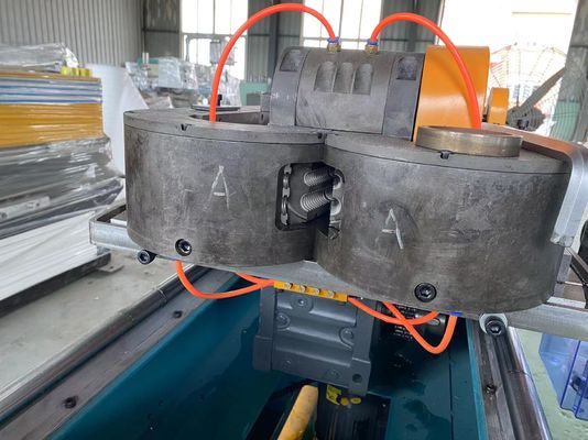 خط بثق الأنبوب المموج ذو الجدار الواحد PE PP EVA PVC PA عالي السرعة