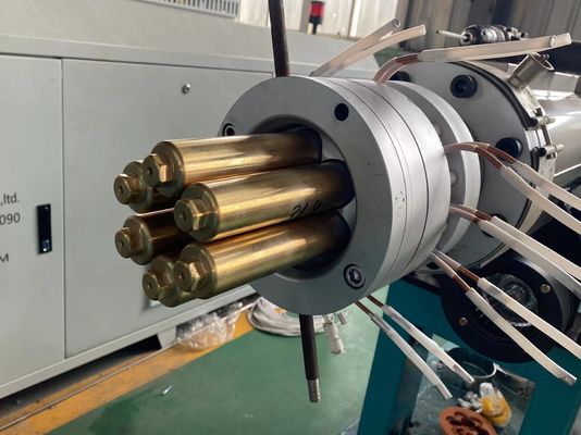 خط إنتاج الأنابيب البلاستيكية البثق متعدد الفتحات من Siemens لـ PE / PVC