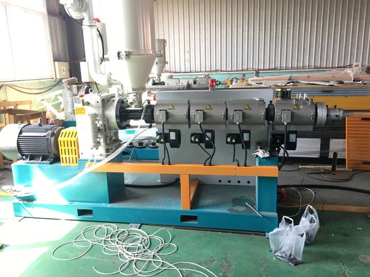 خط بثق الأنبوب ، أنبوب بلاستيكي PVC ، إمداد المياه ، أنبوب الغاز ، أنبوب التصريف ، آلة البثق ، خط إنتاج / آلة