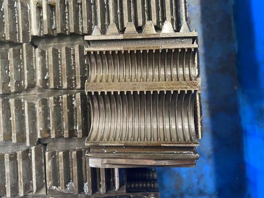 خط إنتاج بثق خرطوم مموج كهربائي أحادي الجدار HDPE PE PVC