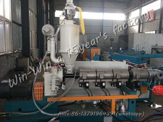 آلة بثق الأنبوب الناعم المموج البلاستيكي HDPE PE PP PVC