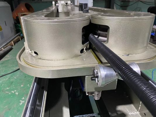برغي واحد بلاستيك PE PP PVC خط بثق الأنبوب المموج أحادي الجدار PLC