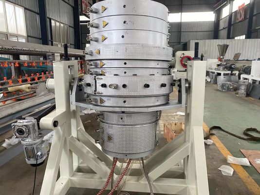 160-500mm 3 طبقات PE أنابيب المياه البلاستيكية ماكينة خط بثق أنابيب HDPE
