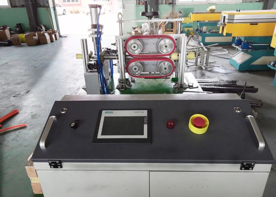 خط بثق الأنابيب المموجة 700 Kg / H 630mm