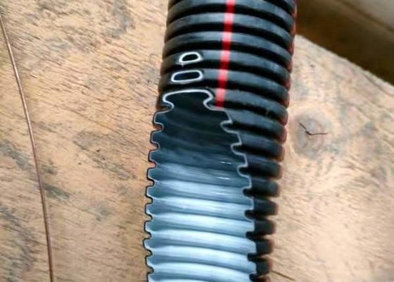 خط بثق الأنبوب المموج أحادي الجدار HDPE بقطر 20 مم / ماكينة