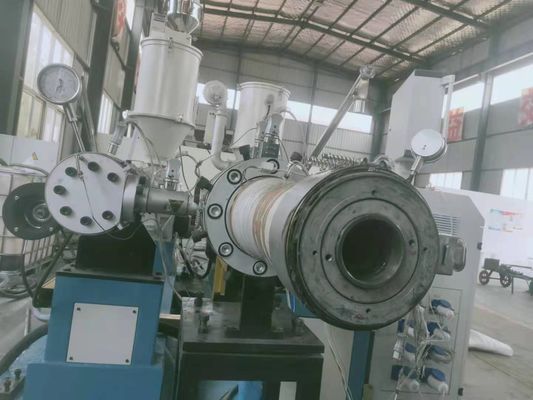 خط بثق الأنبوب المموج PE PP PVC PPR لمكيف الهواء