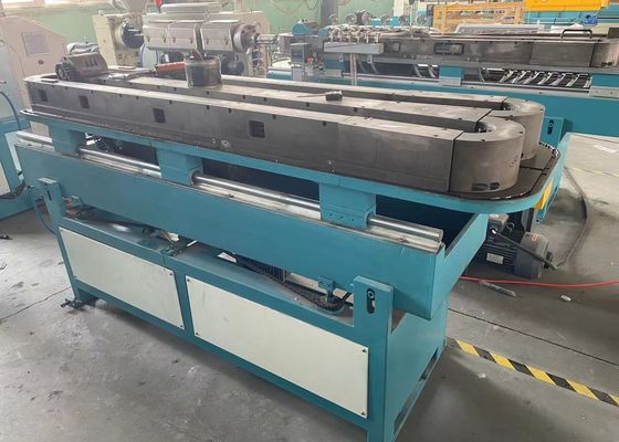 10-32mm خط بثق الأنبوب المموج ذو الجدار الواحد PE / PP بلاستيك