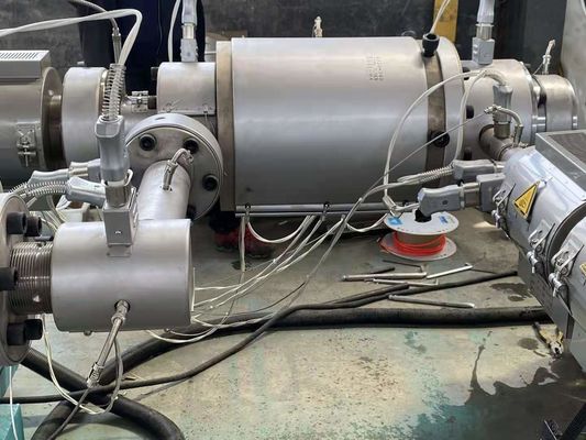 خط بثق الأنبوب المموج أحادي الجدار 200-500mm / ماكينة