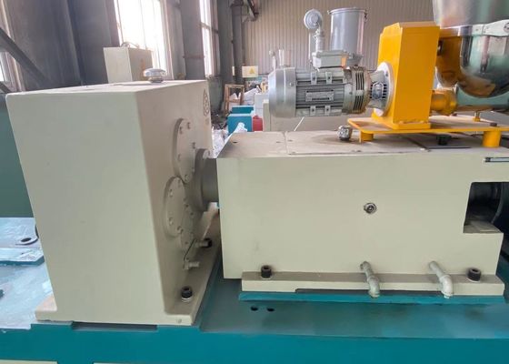 50-110mm مخروطي مزدوج برغي الطارد PVC قناة كهربائية