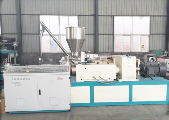 20-63mm PVC أنابيب إمدادات المياه الصرف الصحي المجاري البثق خط ماكينة