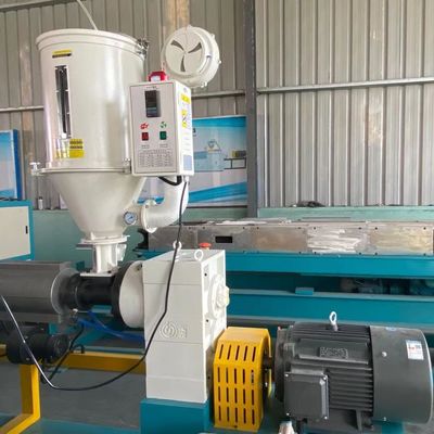 16-32mm PP | PE | PA بلاستيكي أحادي الجدار بثق الأنبوب المموج التحكم PLC