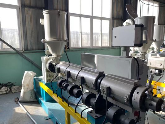 خط بثق الأنبوب المموج ذو الجدار الواحد PE PP ذو السرعة العالية 10-50mm