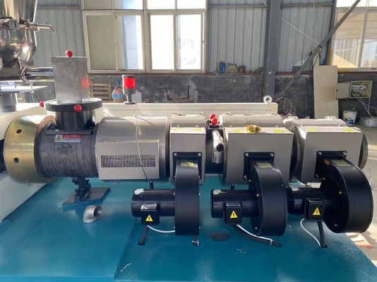 خط بثق الأنبوب البلاستيكي PVC آلة بثق اللولب التوأم المخروطي 250 كجم / ساعة